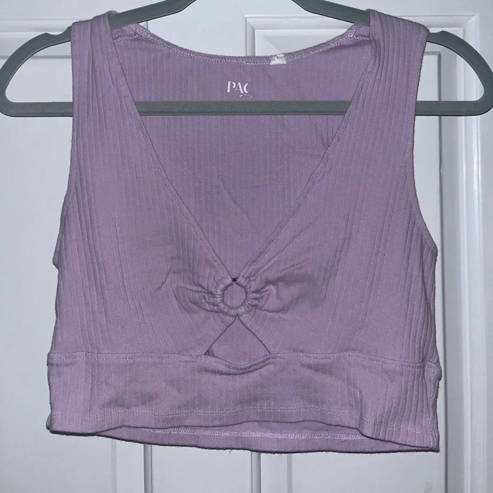 PacSun Cropped Top - Picture 1 of 2